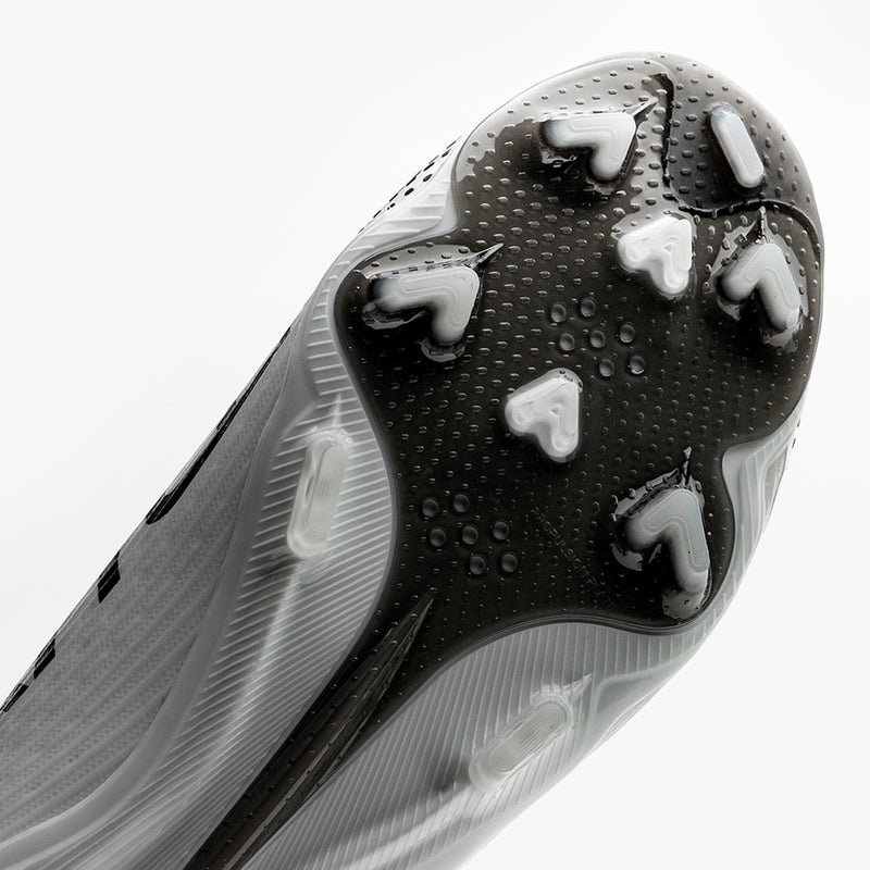 White with Black Logo
AstroFly Cleats by Battle Sports